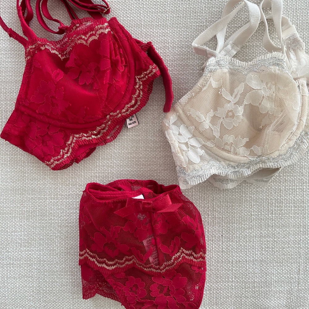 NWOT Victoria’s Secret Dream Angel Bras & Thong